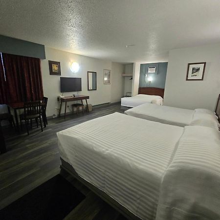 Alpine Inn Valemount Extérieur photo
